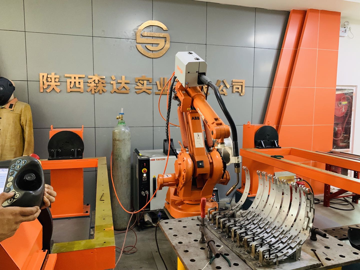 ABB焊接机器人常见的故障解决方法， 工业焊接机器人的故障解决方案就找陕西森达